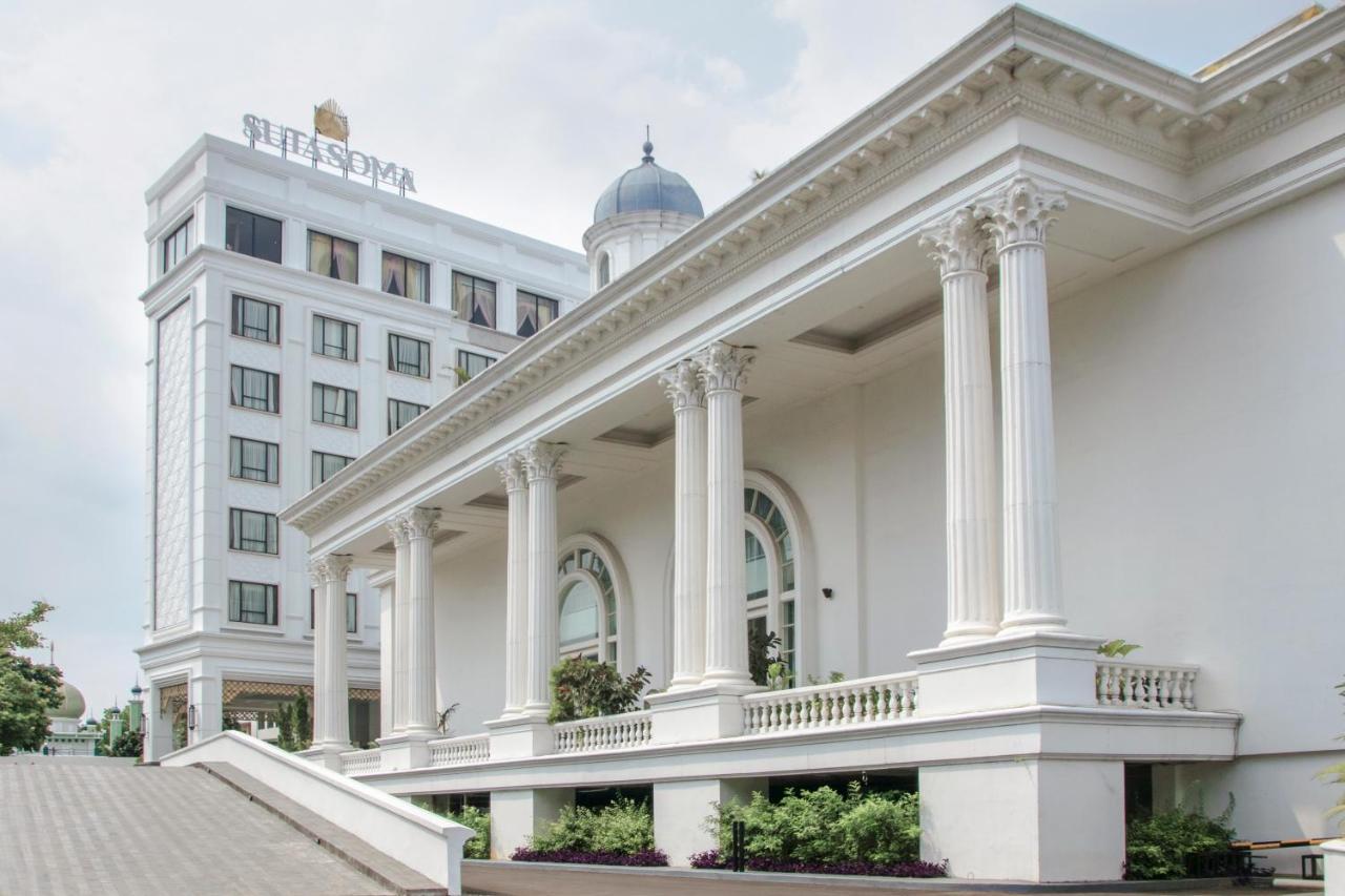 Sutasoma Hotel Джакарта Экстерьер фото