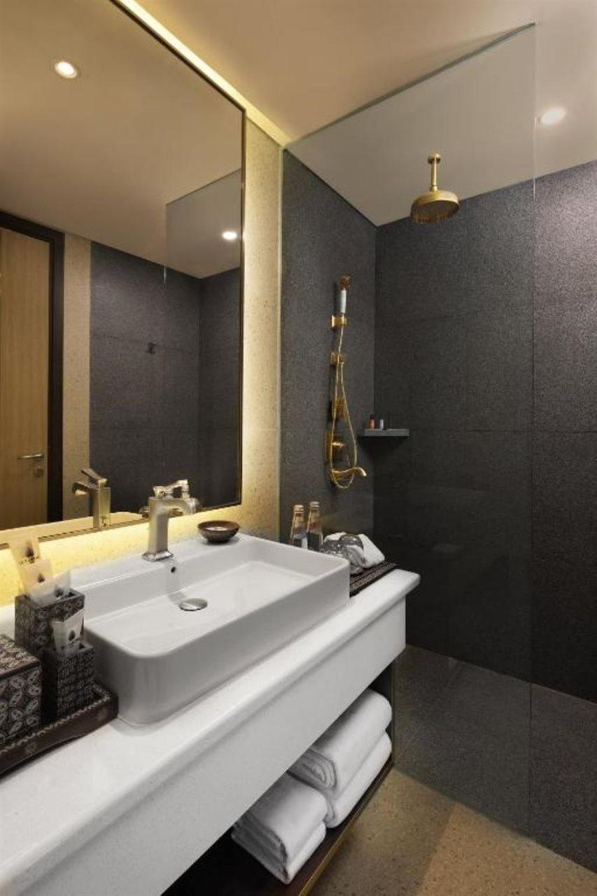 Sutasoma Hotel Джакарта Экстерьер фото