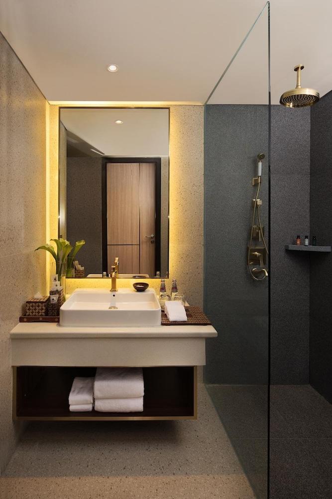 Sutasoma Hotel Джакарта Экстерьер фото