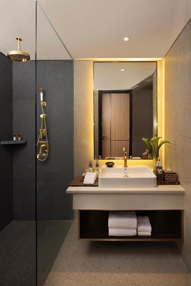 Sutasoma Hotel Джакарта Экстерьер фото